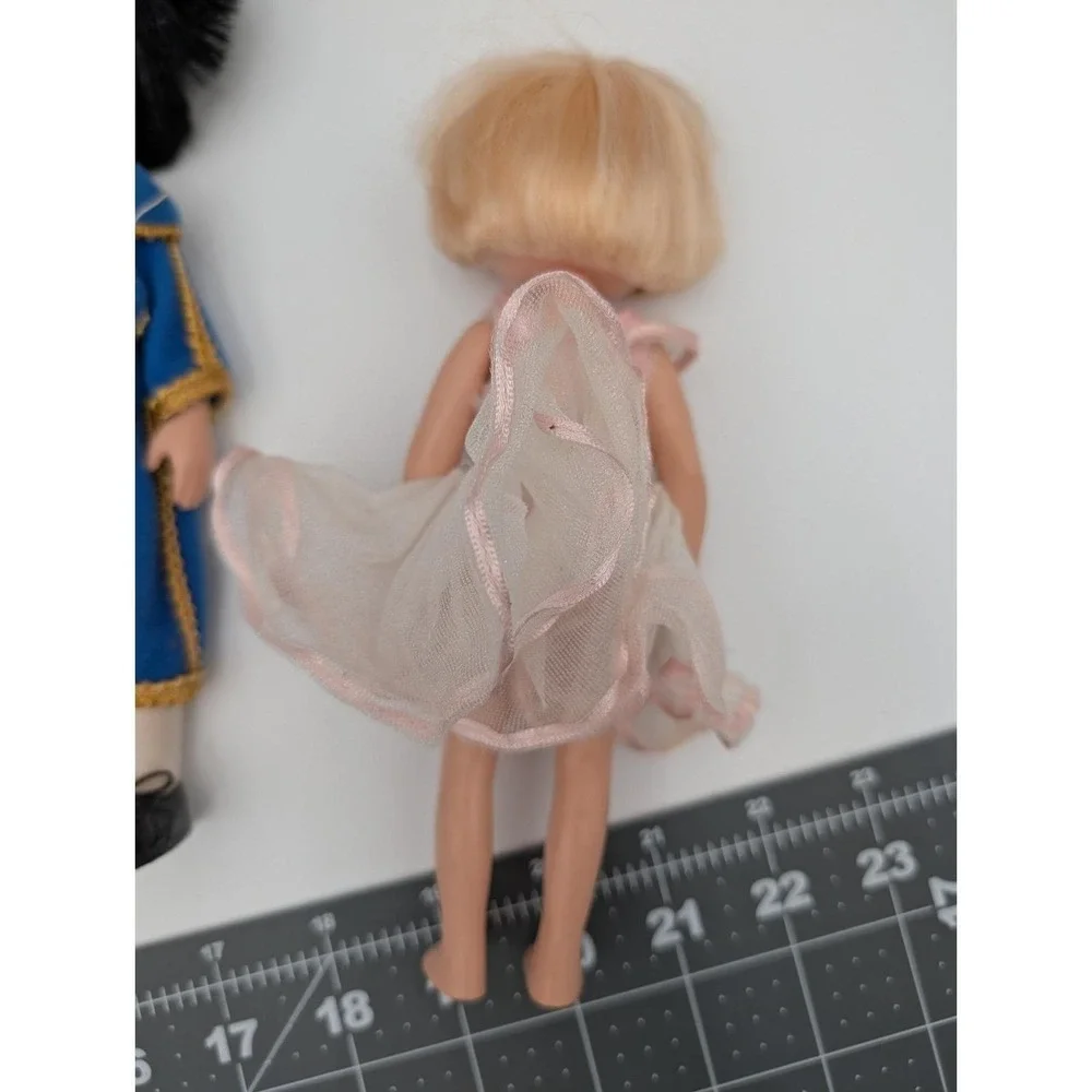 Eden‎ Madeline Friends Nicole Pepito Doll Figure Blue Robe Lot READ Has Issues